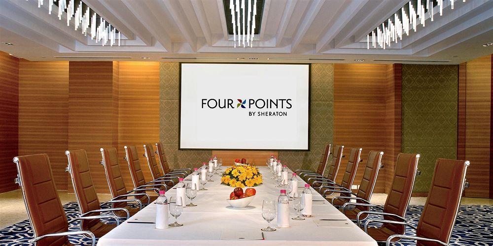 Four Points By Sheraton Jaipur, City Square Faciliteiten foto