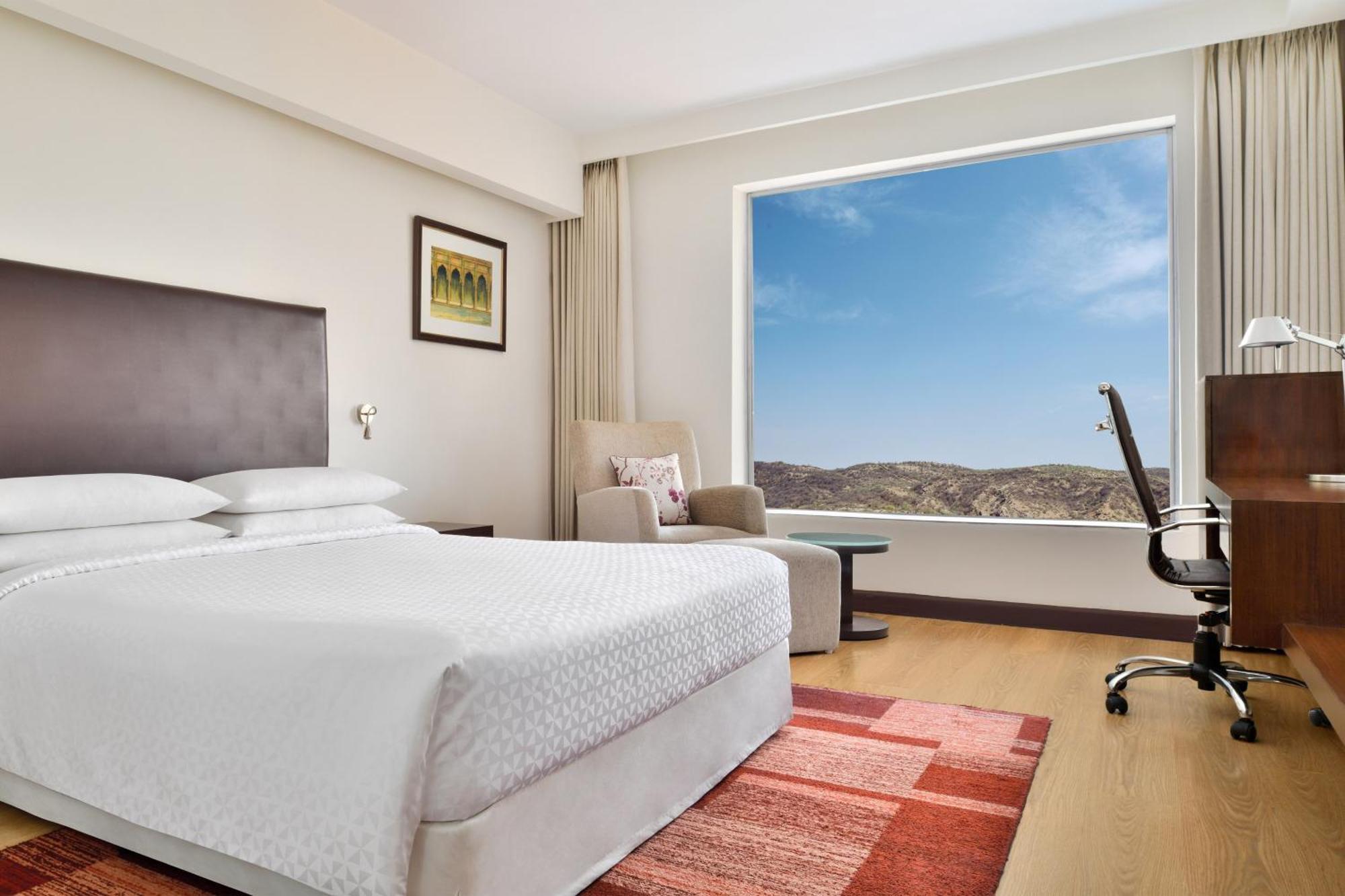 Four Points By Sheraton Jaipur, City Square Buitenkant foto