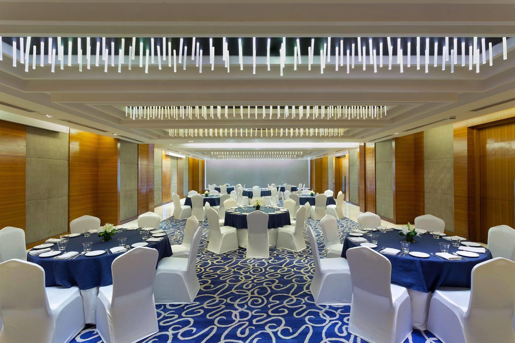 Four Points By Sheraton Jaipur, City Square Buitenkant foto